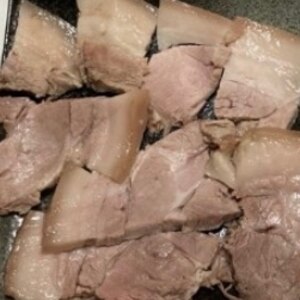 韓国料理:보쌈ボッサム蒸し豚(無水で柔らか)